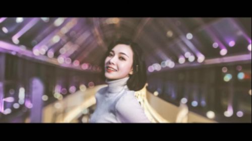 零基礎(chǔ)也能把女票拍成雜志超模？這個(gè)攝影師的秘訣就是美圖V6手機(jī)