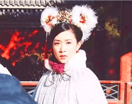 現(xiàn)實(shí)版“花木蘭”佘詩曼上《火力無限》共同詮釋新時(shí)代吃苦敬業(yè)女星形象