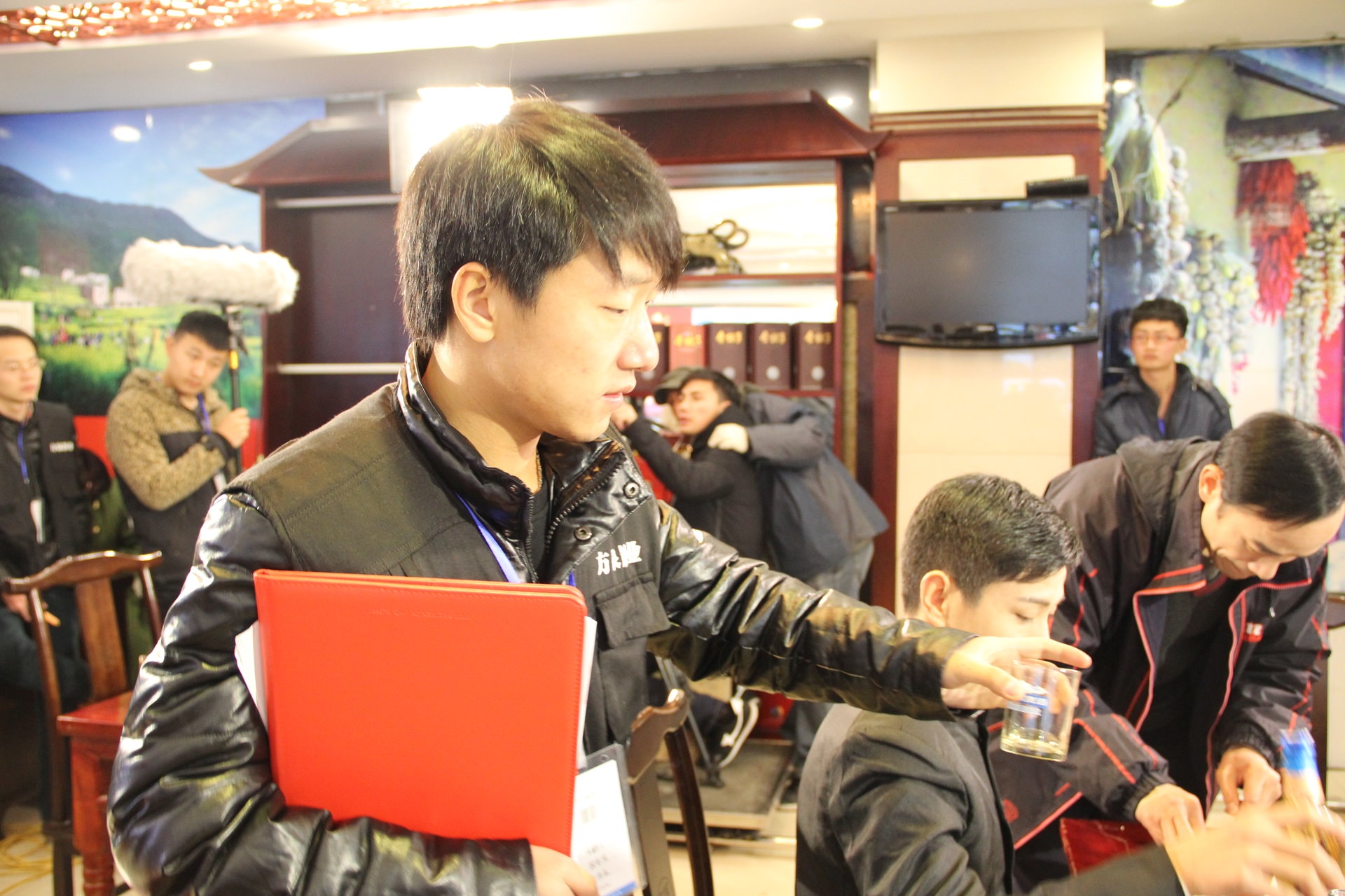http://www.119127.cn/pics/default/download/094a81d89a429188bf9cb9336ac668b5.jpg