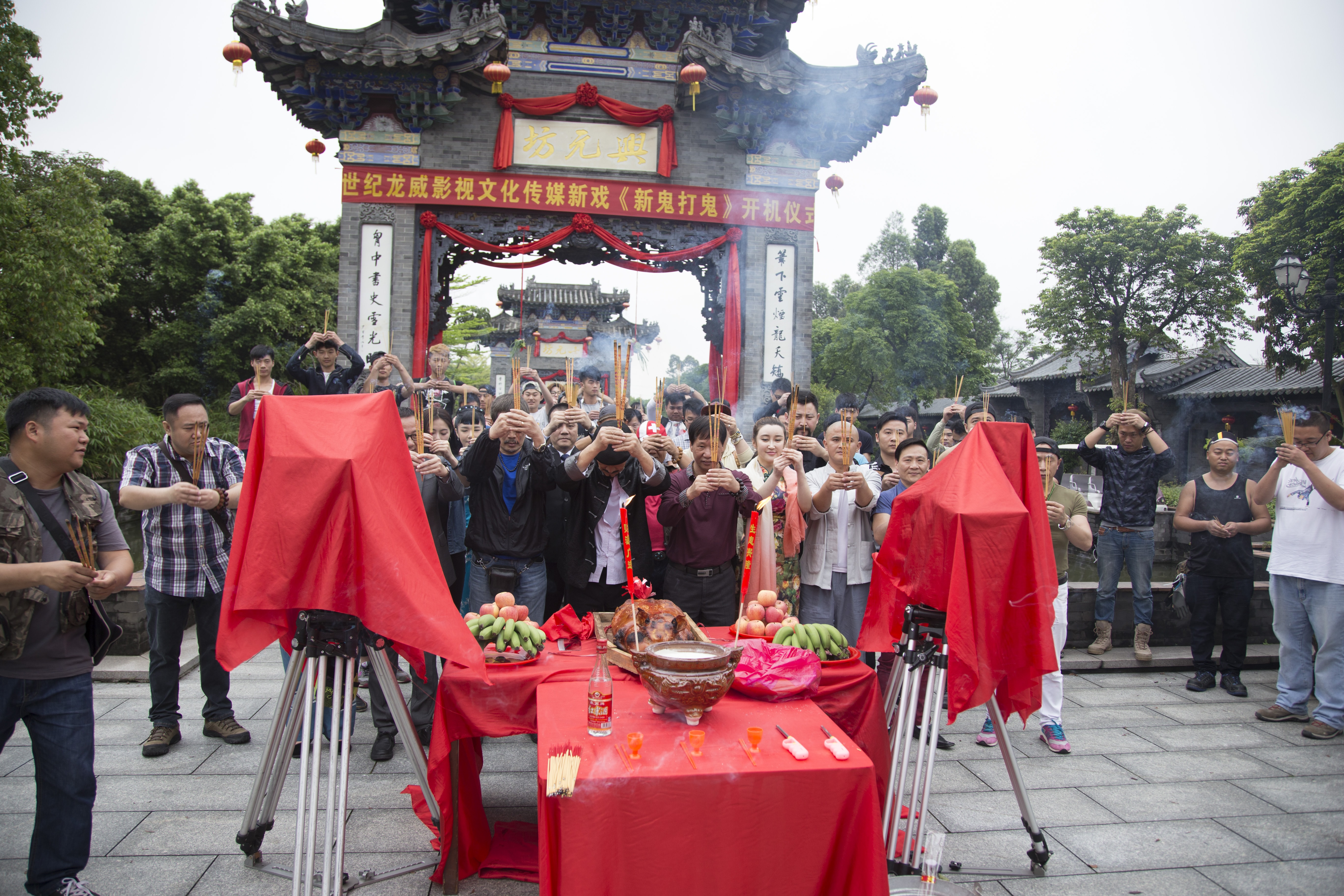 http://www.119127.cn/pics/default/download/0b9a41b60ab700837cedd21dfc03aefa.jpg