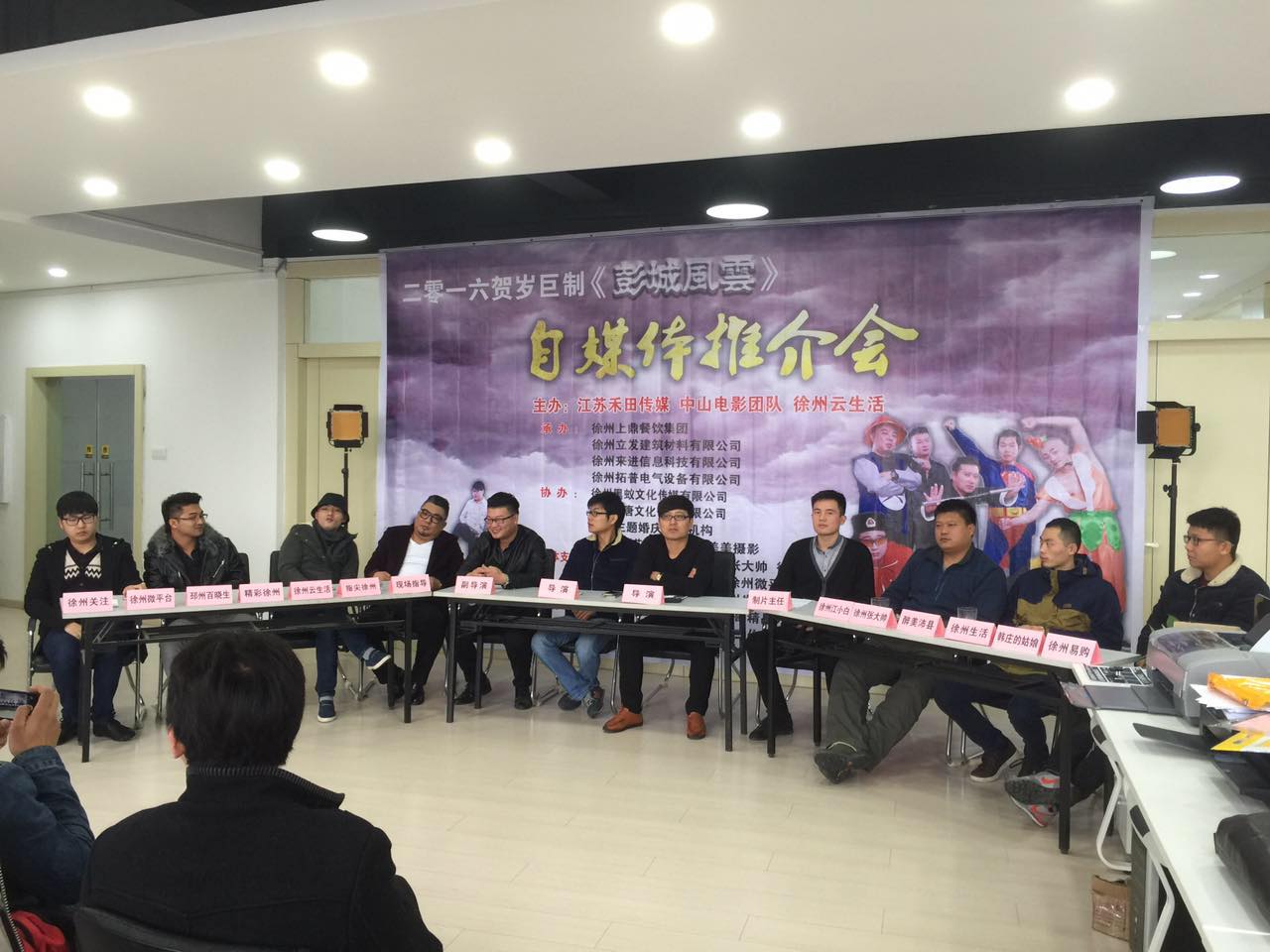 http://www.119127.cn/pics/default/download/12de2779b32987d126c4ddda83eeb53f.jpg