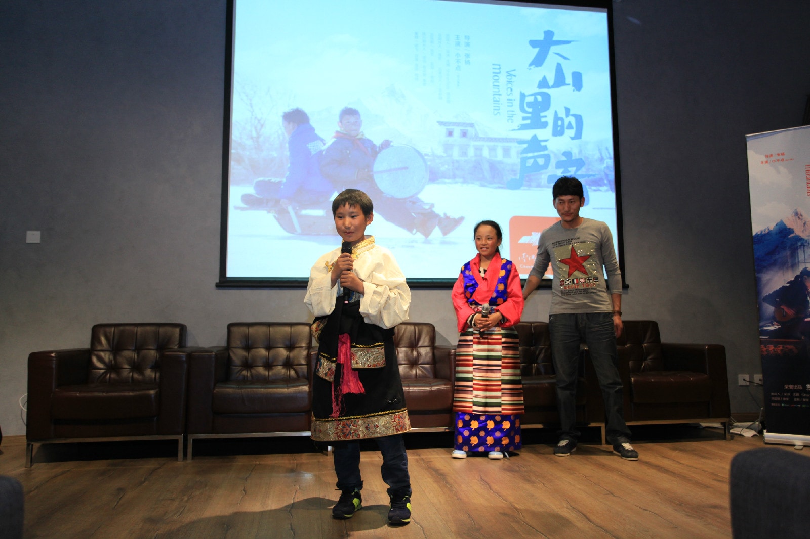 http://www.119127.cn/pics/default/download/22cf2ef67de465f7972ed0bfe562d139.jpg