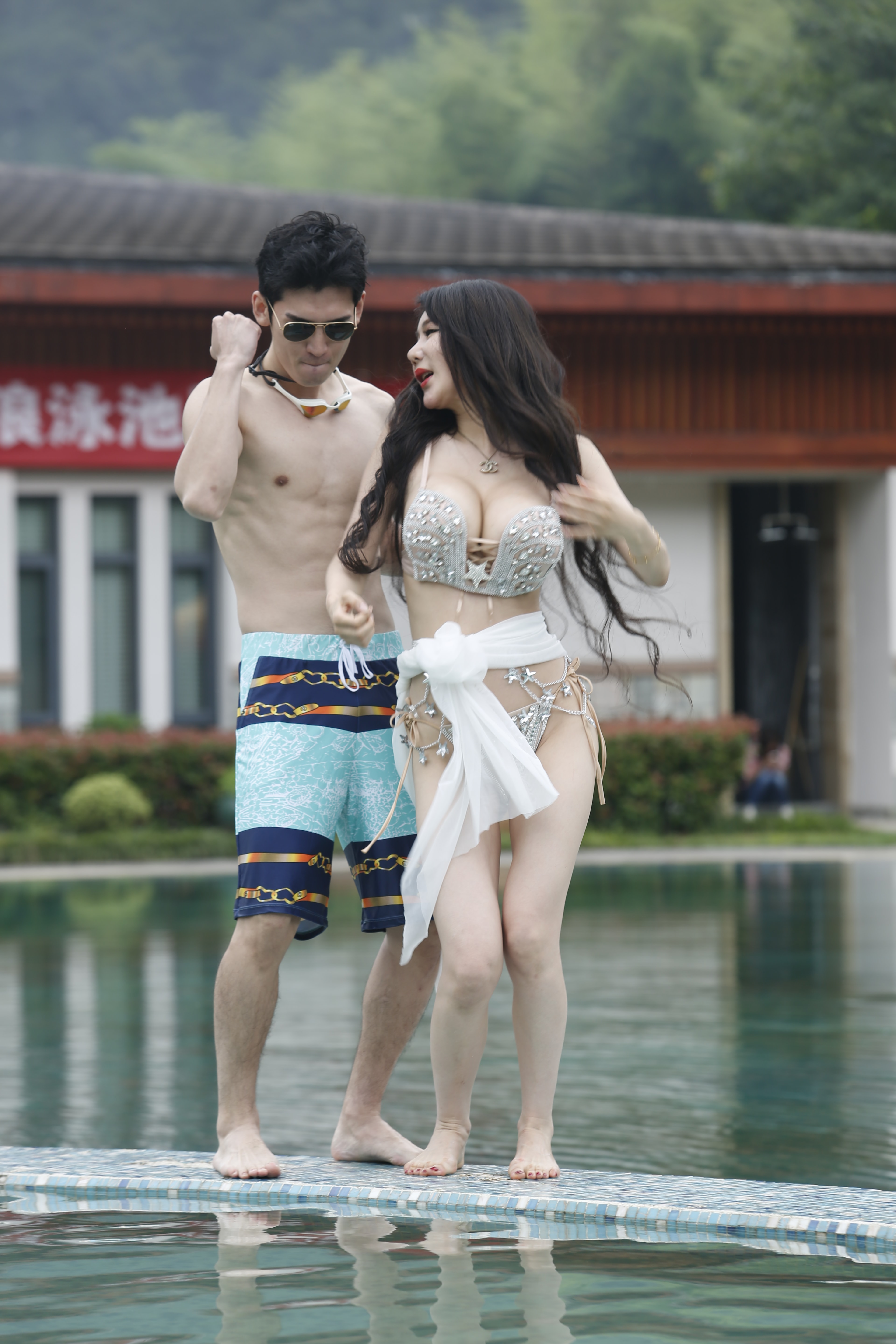 http://www.119127.cn/pics/default/download/2b58176d303927d39f7d2953b726e47f.jpg