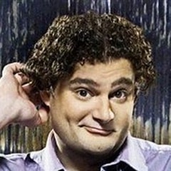 鮑比·莫尼漢Bobby Moynihan