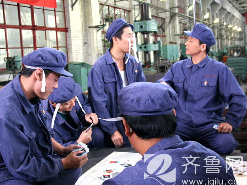http://www.119127.cn/pics/default/download/3cfdee566eb4ecddd30bcc8889aaae21.jpg