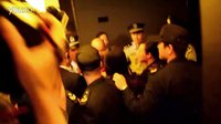 電影節(jié)現(xiàn)場，CCTV記者暴打大學(xué)生志愿者，高呼“我是XX頻道的！傻冒！”
