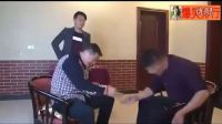 倆二貨，喝多后玩猜拳，看一次笑一次！咋那么逗比了！