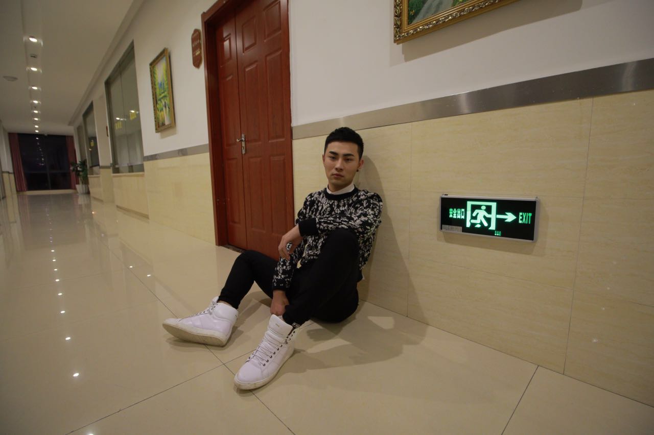 http://www.119127.cn/pics/default/download/46469fb3f314f1a3ba67a397e4751ca8.jpg