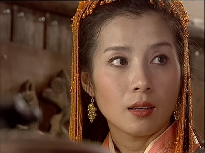 2001年《楊門女將之女兒當(dāng)自強(qiáng)》劇照