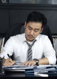 男人背后的眼淚