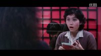 美人計(jì)；哥們被美女騙去搶銀行，結(jié)果自己竟然不知道。
