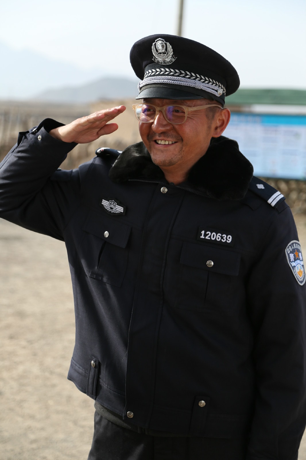 http://www.119127.cn/pics/default/download/a47d593bdb273cf684ea1bcb2547fc3f.jpg