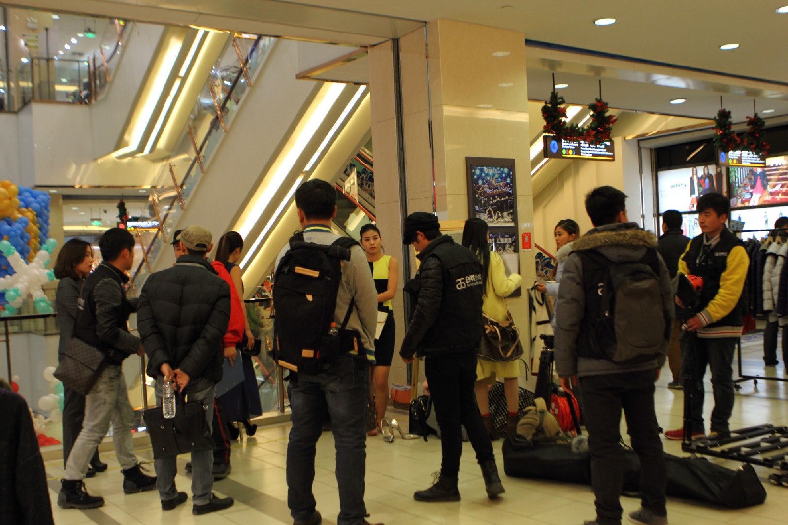 http://www.119127.cn/pics/default/download/ac4313009877e45f2790acec9b9f33b8.jpg
