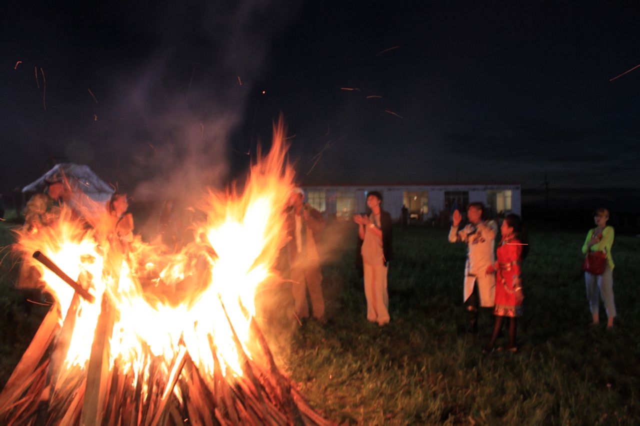 http://www.119127.cn/pics/default/download/b20e1ea0bf3f42ee181c34bb529c1136.jpg