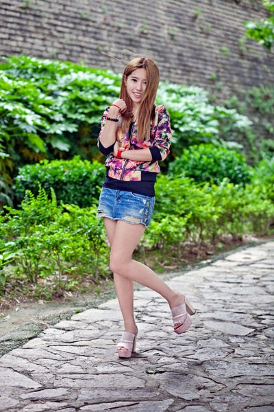 http://www.119127.cn/pics/default/download/c9b5f6463e9e645838645b8363c09947.jpg