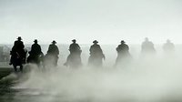 《獨行俠》劇場版預(yù)告，西部英雄上演驚險之旅