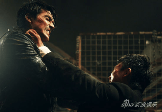 對不起，我愛你 （2014） 型男暴力激斗