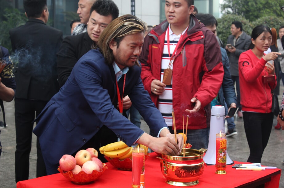 http://www.119127.cn/pics/default/download/df92012da4a38ec64e5ad2f05aa152ea.jpg