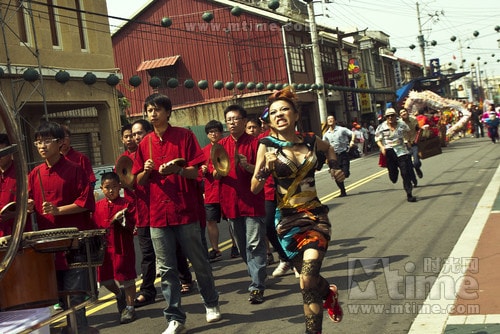 http://www.119127.cn/pics/default/download/e58ddd6784e04fcd44bac4ef7eb05950.jpg