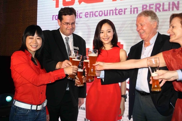http://www.119127.cn/pics/default/download/e972e54bc1ce7348bbacffea30e6abf9.jpg