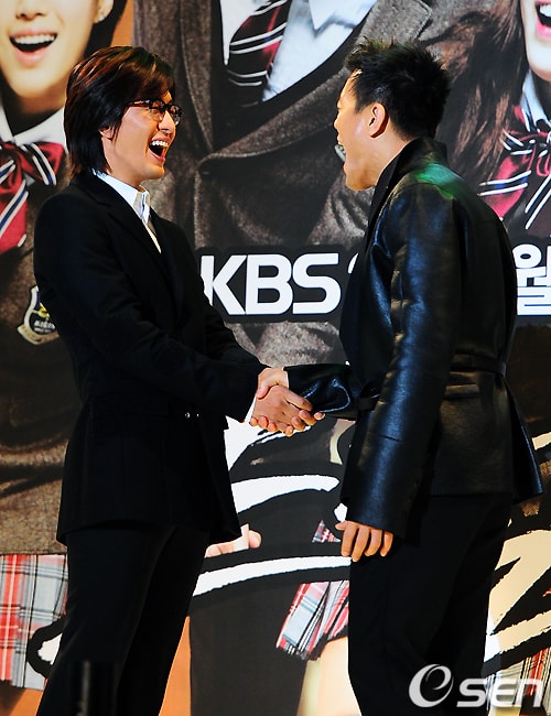 http://www.119127.cn/pics/default/download/eb7020e976385525a742e2342d472a9f.jpg