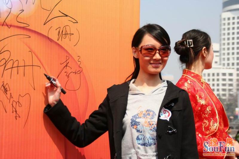 http://www.119127.cn/pics/default/download/ef9642a71d484c41805d94fb33fed219.jpg