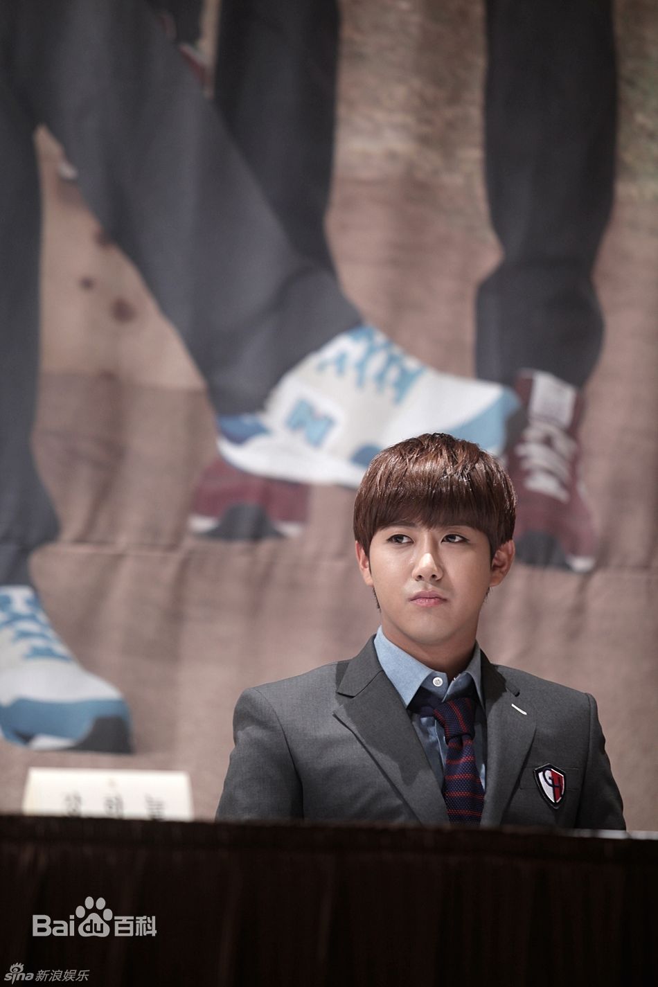 http://www.119127.cn/pics/star/pic/001cbb0aa2c3cc5ca708f3438751d75c.jpg