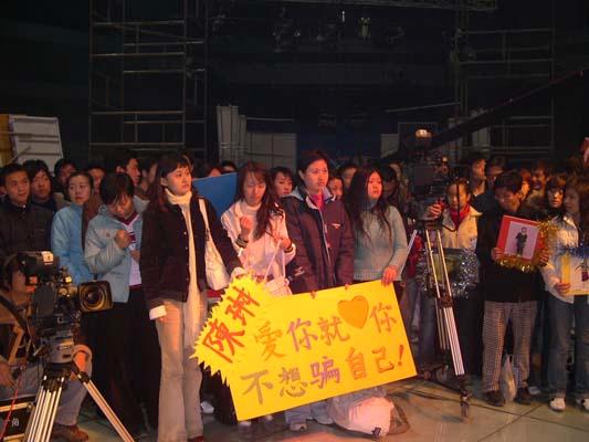 http://www.119127.cn/pics/star/pic/003174684e151caf66411dc61e24669e.jpg