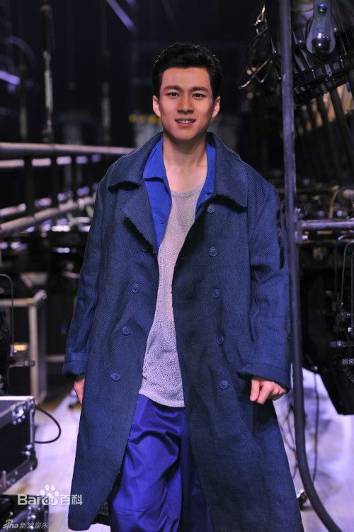 http://www.119127.cn/pics/star/pic/0122af7ba9555ade905348c4fc3620ae.jpg