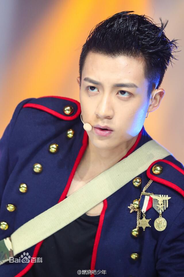 http://www.119127.cn/pics/star/pic/02b36a71a3223450f8edc86c3ba1fc8a.jpg