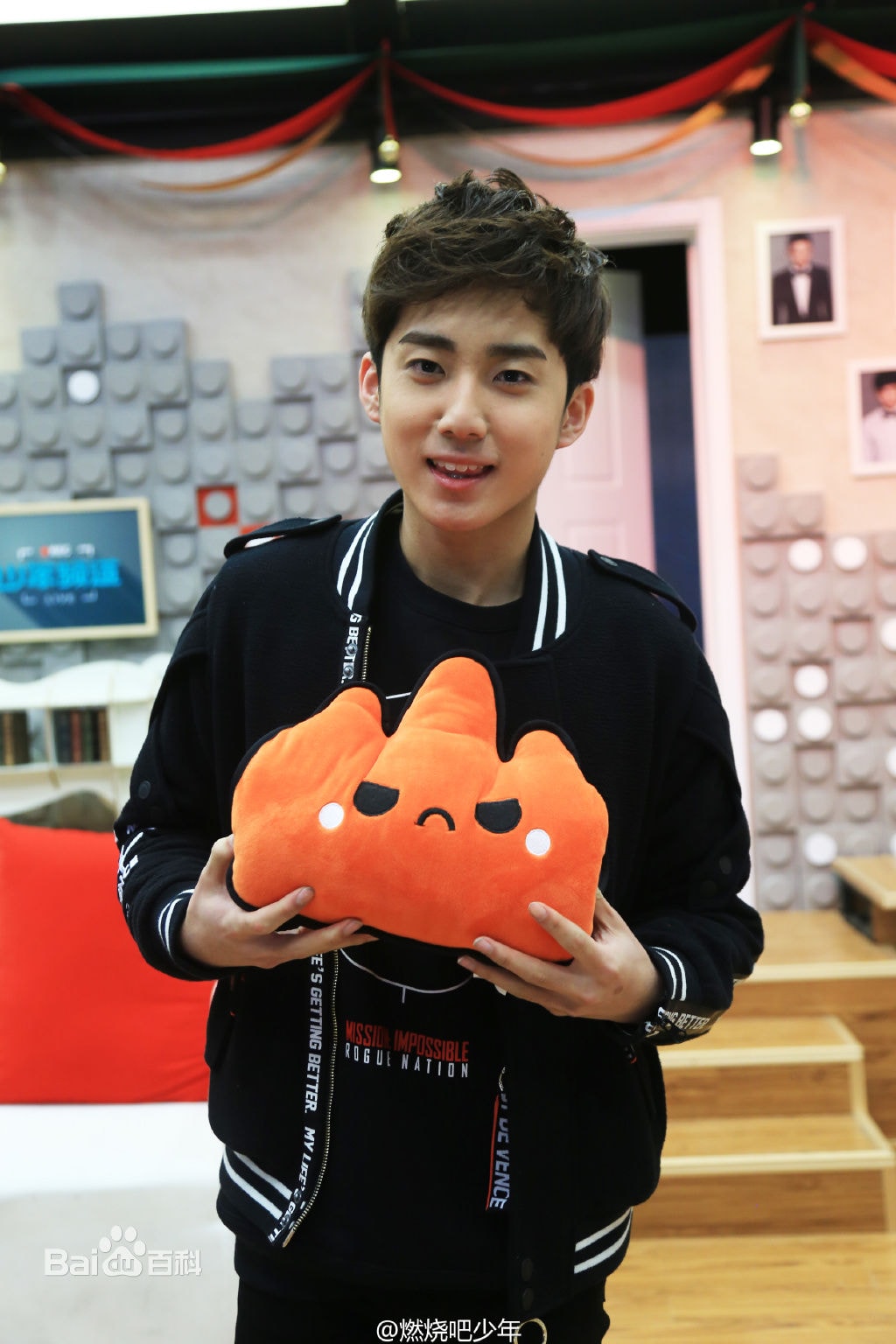 http://www.119127.cn/pics/star/pic/0702dcba6ee971862c3f71646c69e4fe.jpg