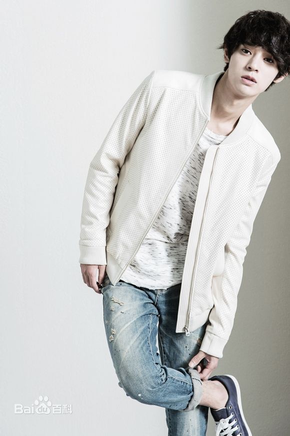 http://www.119127.cn/pics/star/pic/0740c5c805589709497e4b0887d0a7de.jpg