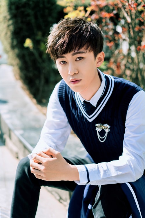 http://www.119127.cn/pics/star/pic/0785/5ab3b4a7bb024dadd6ab3c17e16c.jpg