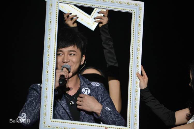 http://www.119127.cn/pics/star/pic/085c52f5363740acb42ba1889bf46f98.jpg