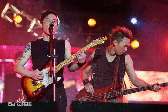 http://www.119127.cn/pics/star/pic/093327a13a5982993eefd5b372058f72.jpg