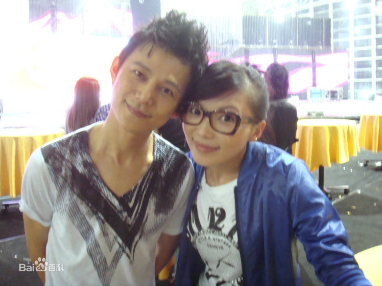 http://www.119127.cn/pics/star/pic/0958c1bc7f05ec98df1fa424b2ce126a.jpg