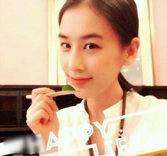 http://www.119127.cn/pics/star/pic/09da79ad00f91878f097686096dddad1.jpg