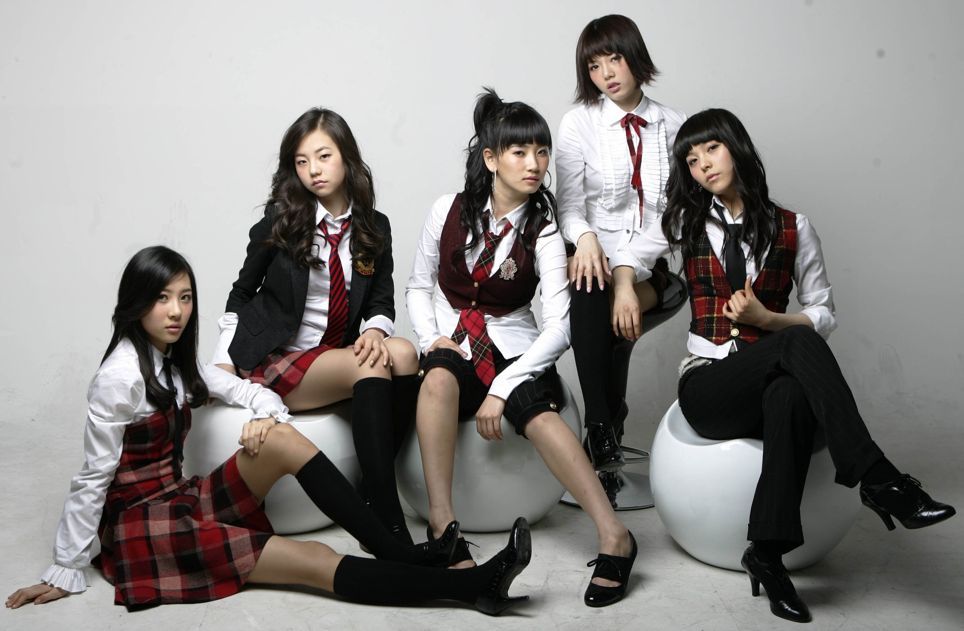 http://www.119127.cn/pics/star/pic/0a5d11b91f8bafae924335a4ffbdecc2.jpg