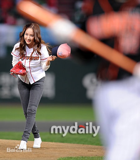 http://www.119127.cn/pics/star/pic/0a72ce2ffdafce6c0fbd1a72dd27e323.jpg