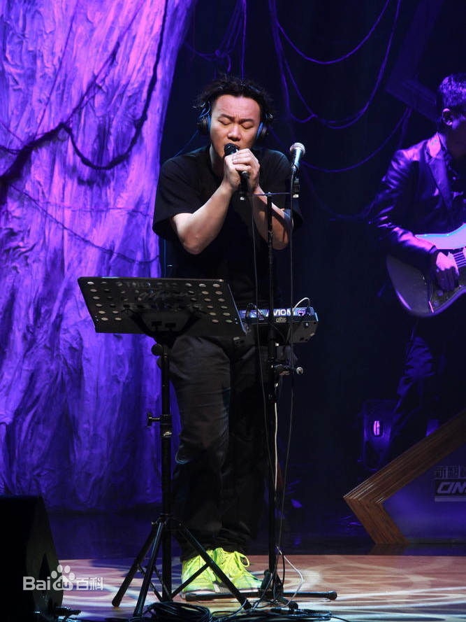 http://www.119127.cn/pics/star/pic/0abb90e64f1bf822a2bacbd884ab2fc3.jpg
