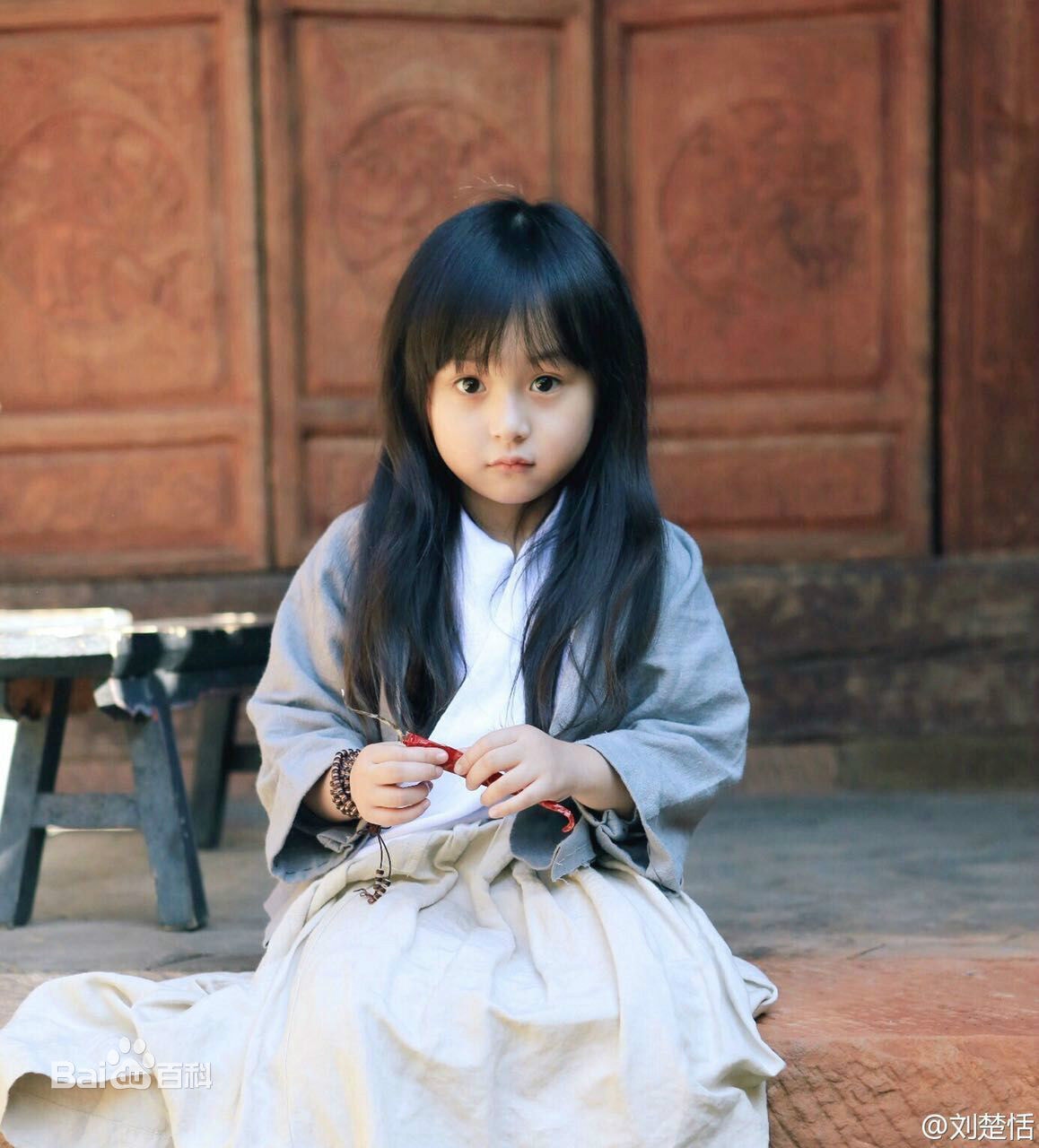 http://www.119127.cn/pics/star/pic/0b6e4eff5e6aad383ec8912e227aa2a5.jpg