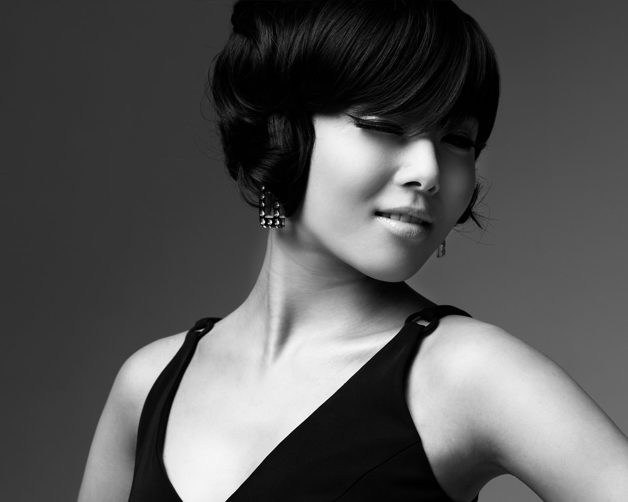 http://www.119127.cn/pics/star/pic/0bf9b9f04e8df62fd6717addca03f0d7.jpg
