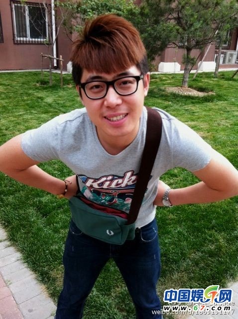 http://www.119127.cn/pics/star/pic/0c92df99851043f5ad88039e1ee22465.jpg