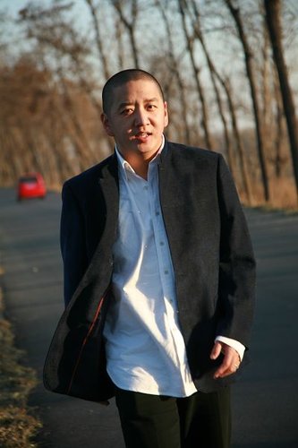 http://www.119127.cn/pics/star/pic/0cf84b10cbf7a46bc60d9c9afc5f2b5b.jpg