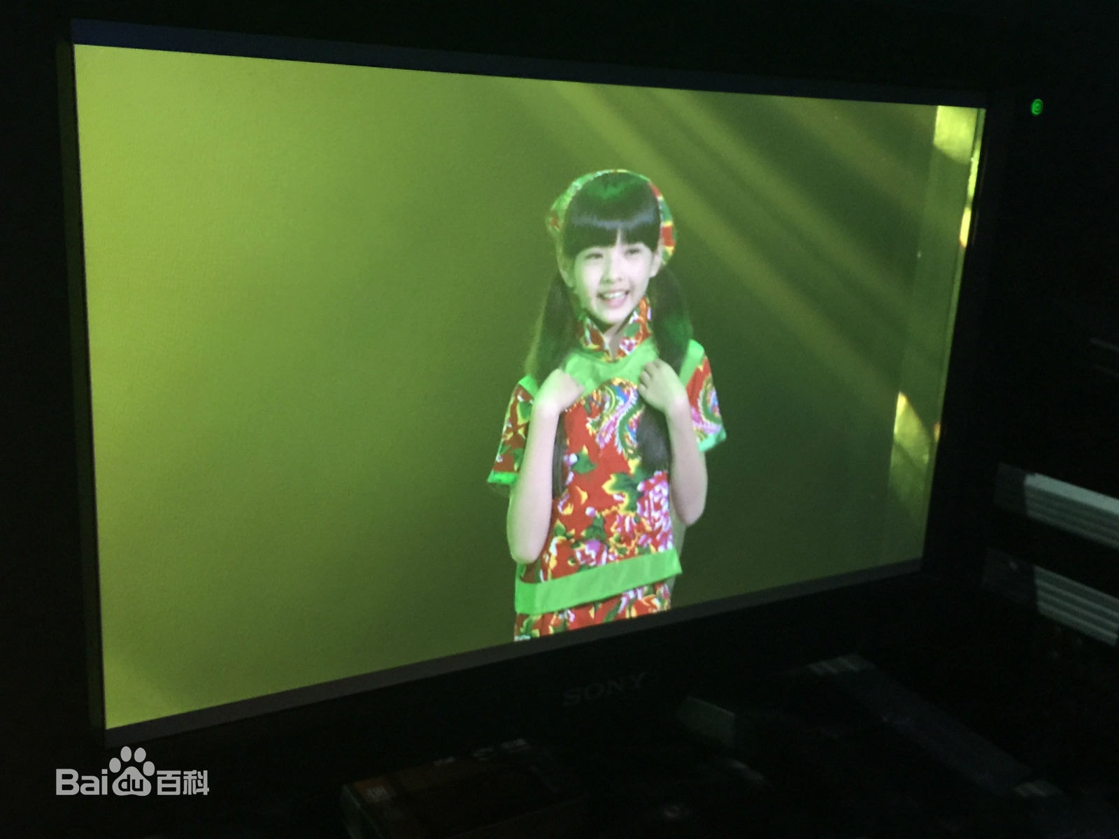http://www.119127.cn/pics/star/pic/0da77fa8bed8bcc3f6b463c1d57de092.jpg