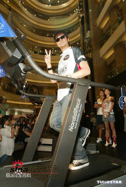 http://www.119127.cn/pics/star/pic/0e7d5f3f636bf5019ff750f4f548ee5b.jpg