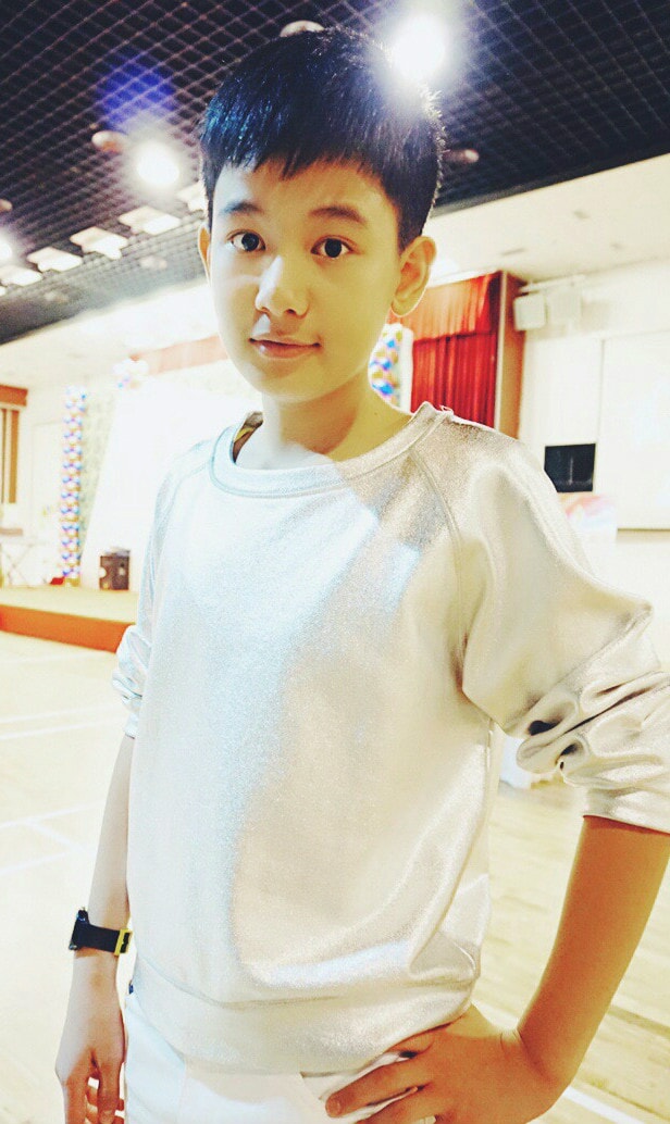 http://www.119127.cn/pics/star/pic/0f31304cca083913dee6d389d93c32de.jpg