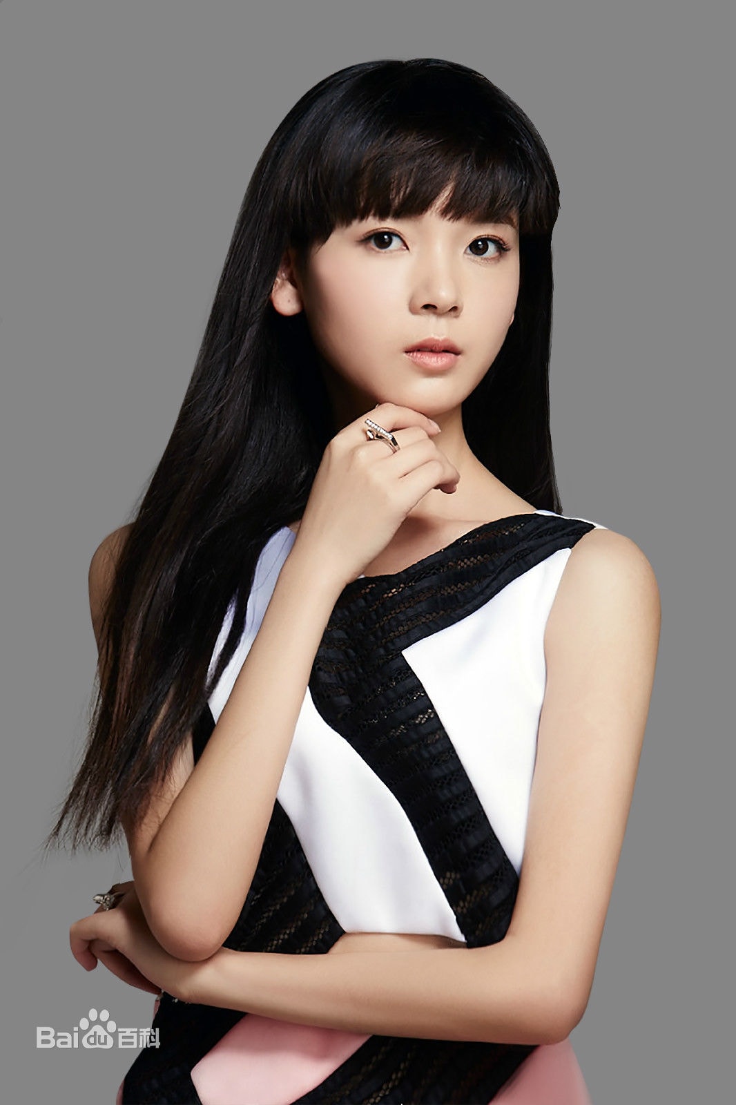 http://www.119127.cn/pics/star/pic/0f39d0e5eb30ef213f5a9a103a65a8d9.jpg