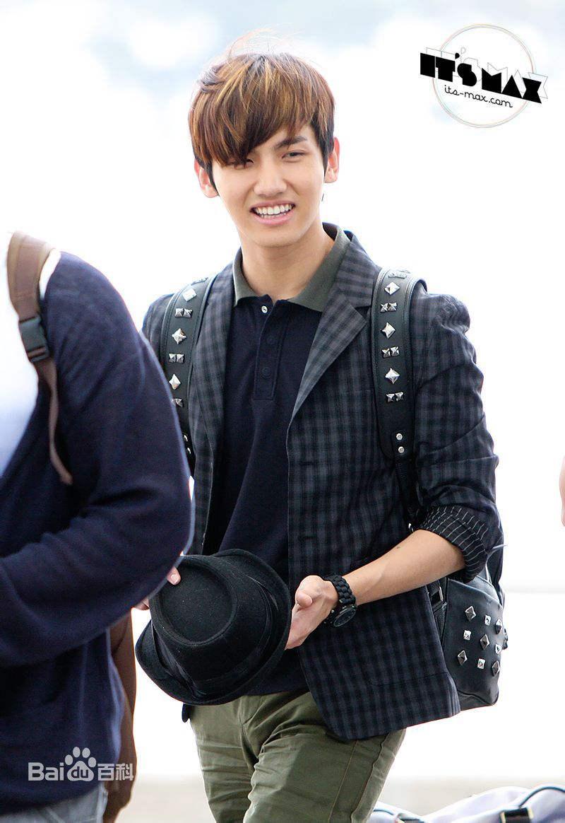 http://www.119127.cn/pics/star/pic/110f940390d97277f5eedc2ad5ca2e37.jpg