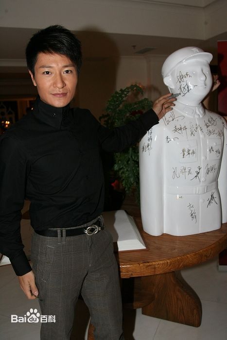 http://www.119127.cn/pics/star/pic/11dcbe1fe4fccd8bd8d2ad3f8f0cffb3.jpg